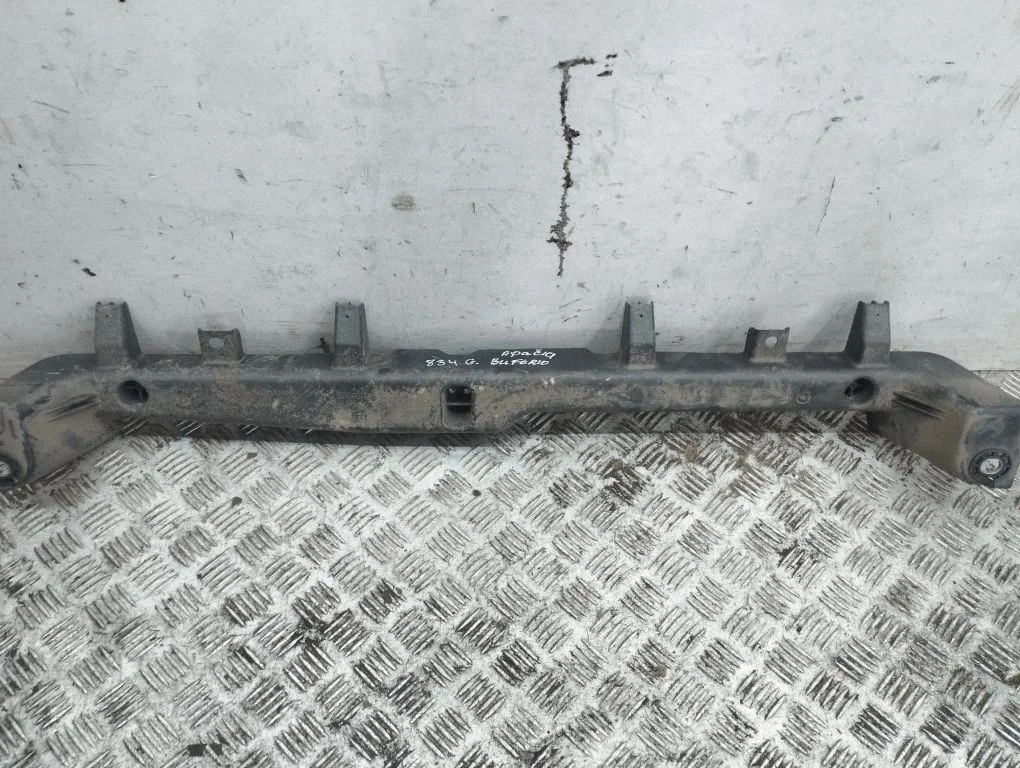 Aizmugurējā bufera pastiprinājums
