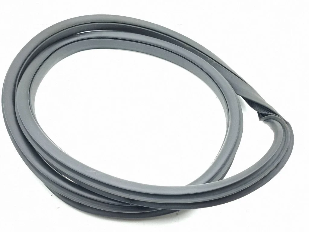 Rubber seal rear door – left