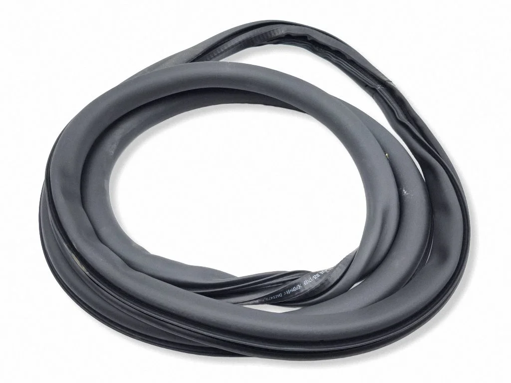 Rubber seal rear door – left