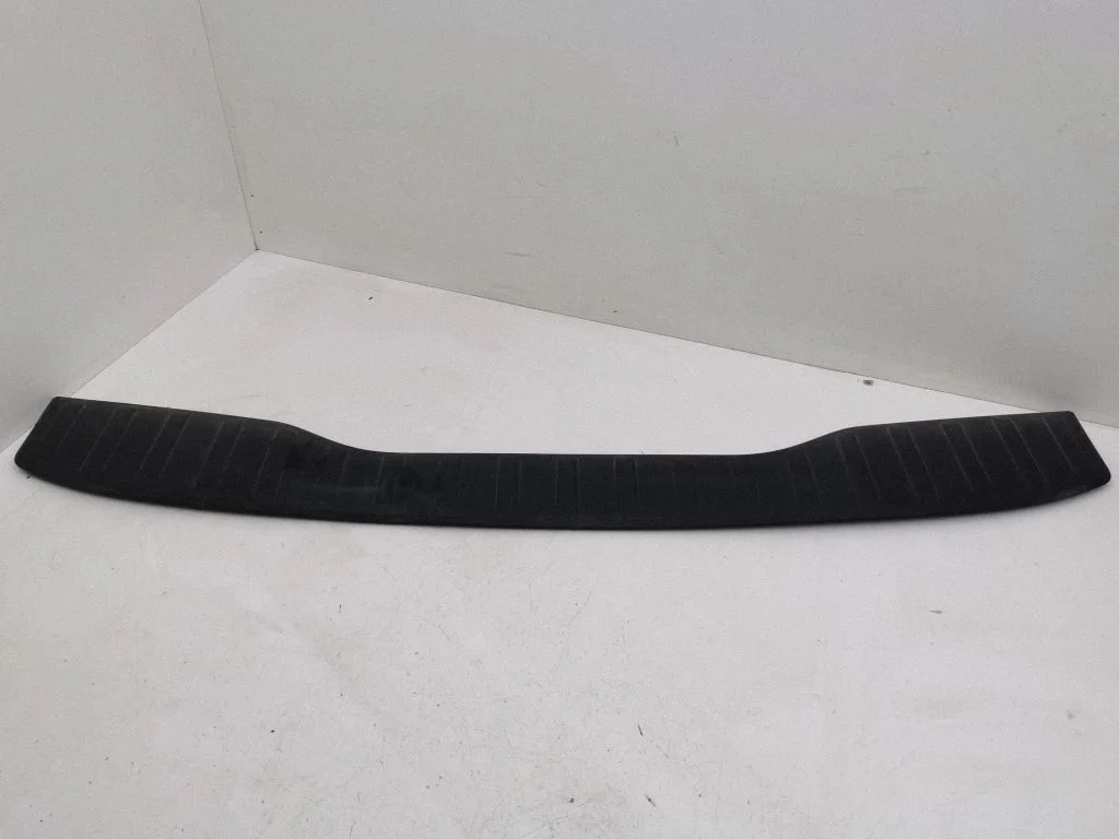 Rear bumper trim bar molding – Ford Galaxy (2015-)