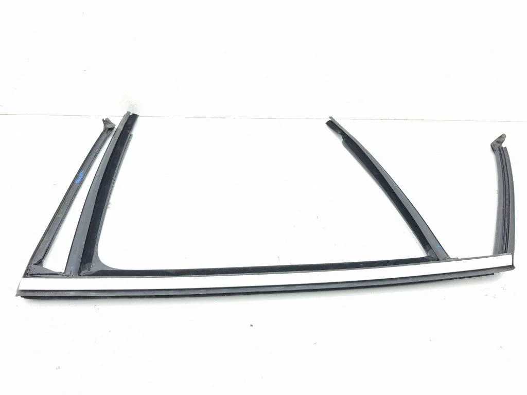Rubber seal rear door window/glass – Mercedes-Benz GLC-Class C253 (2016-)