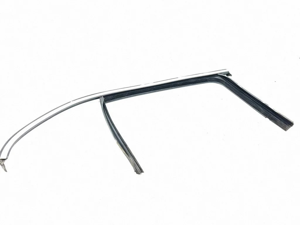 Rubber seal rear door window/glass – Mercedes-Benz A-Class W177 AMG (2018-)