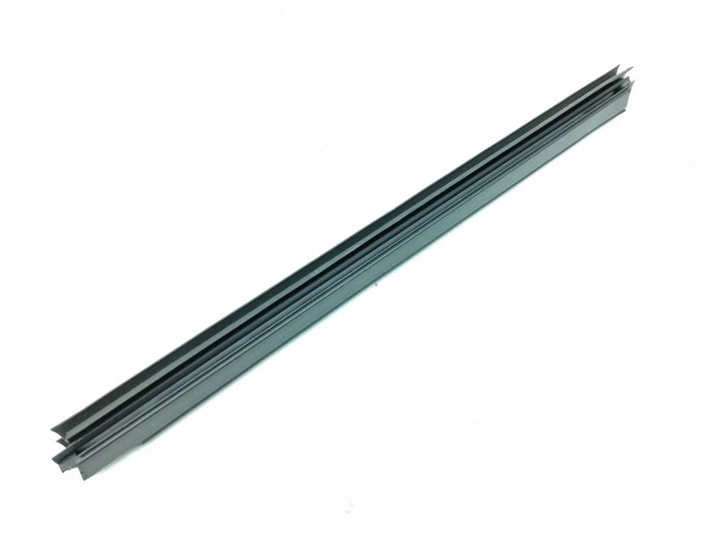 Rubber seal front door window/glass – Land Rover Range Rover Sport L461 (2022-)