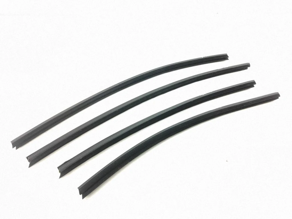 Rubber seal front door window/glass