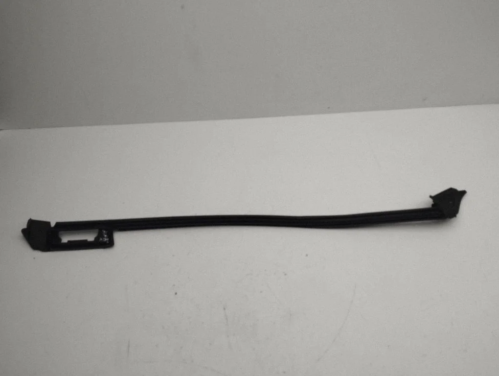 Rubber seal front door window/glass – BMW i3 (2013-)