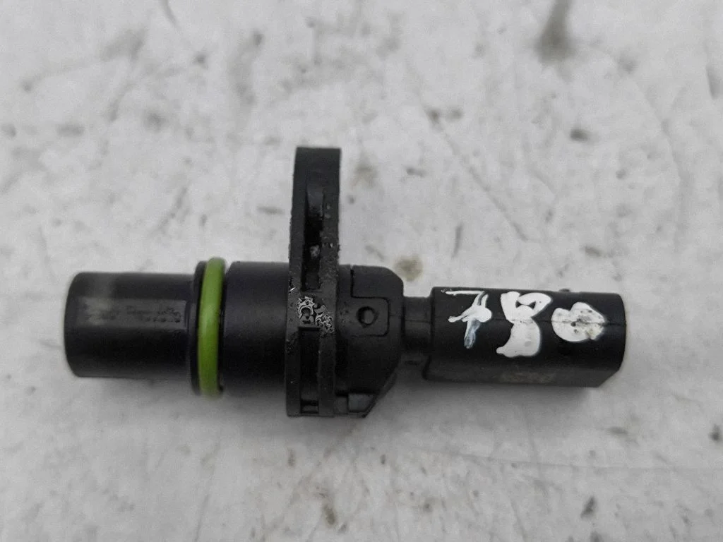 Camshaft position sensor 04L907601A