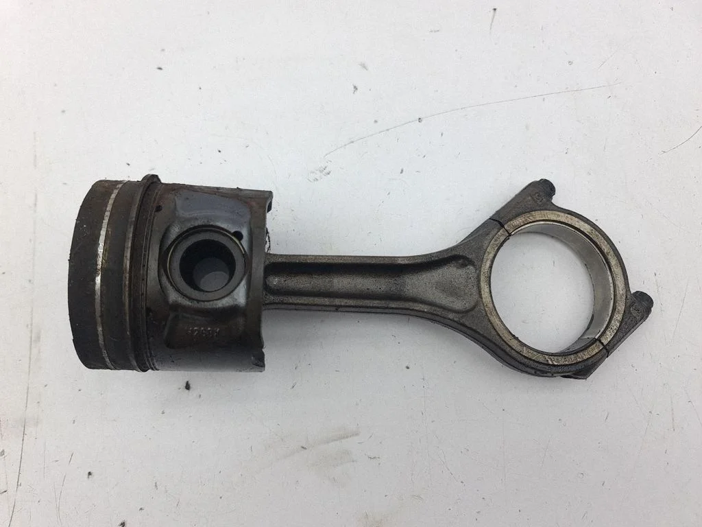 Piston with connecting rod – Land Rover Range Rover Sport L320 (2005-2013)
