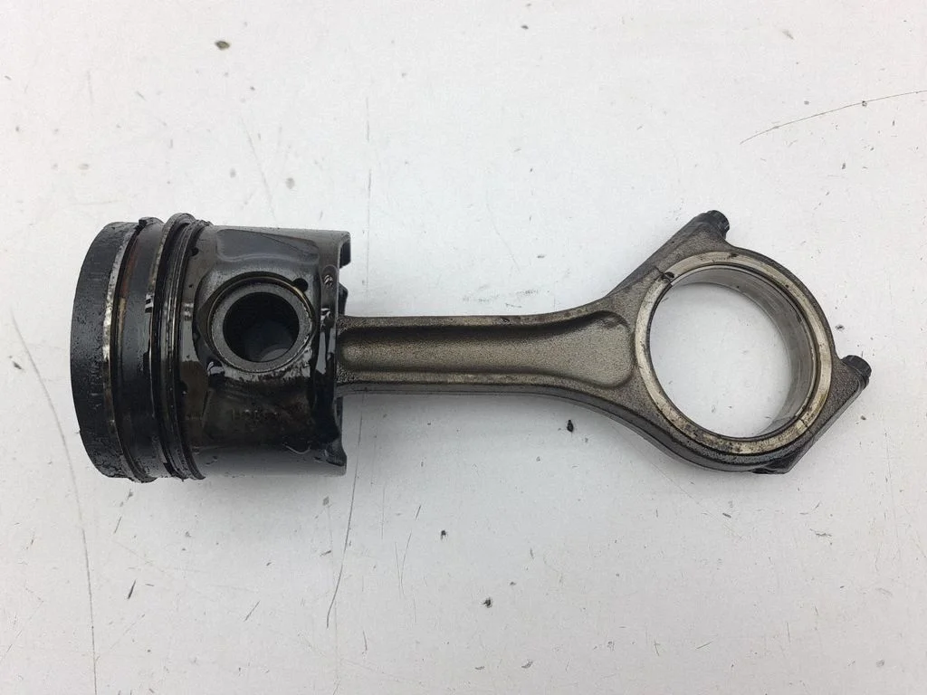 Piston with connecting rod – Land Rover Range Rover Sport L320 (2005-2013)