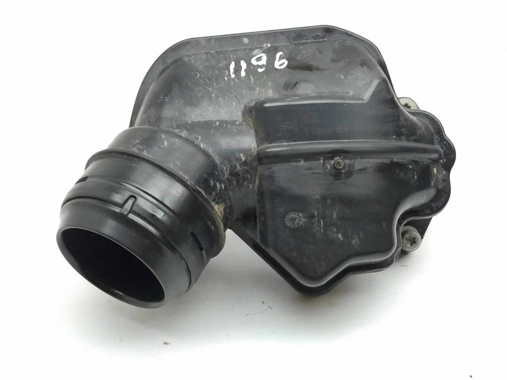Sisselaske resonaator 05E129654R