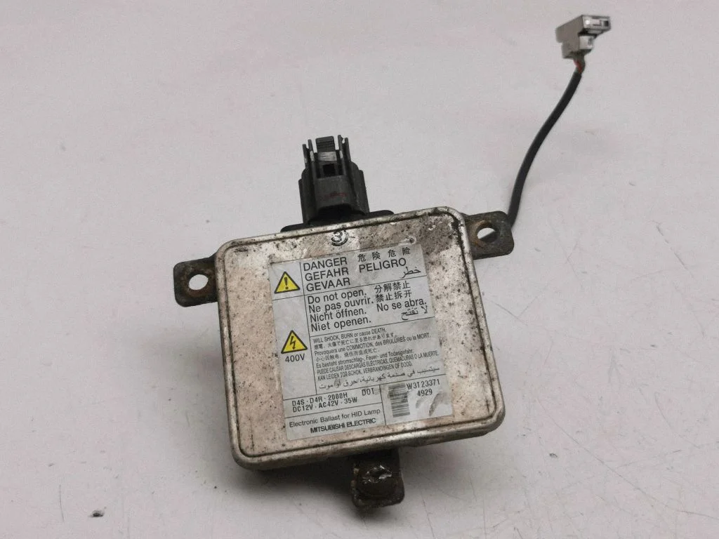 Przetwornica ksenonowa – Mitsubishi Outlander (2013-2021)