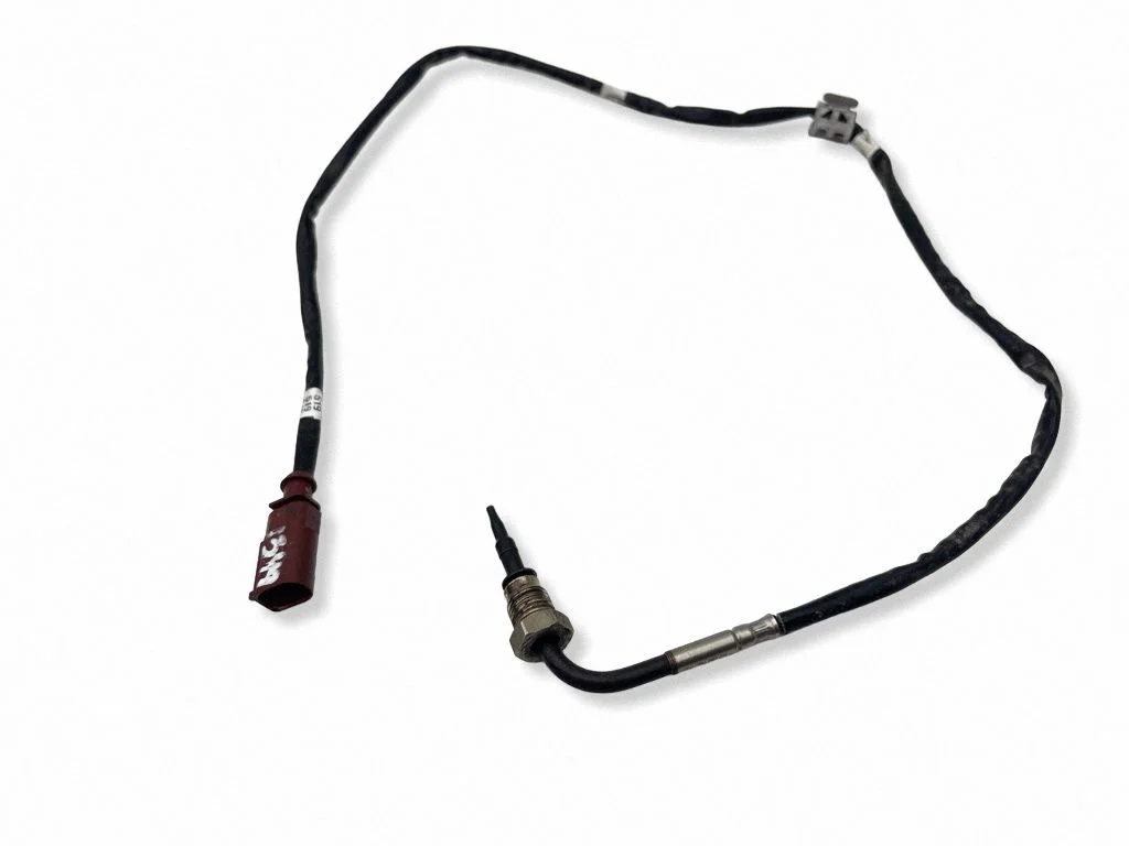 Izplūdes gāzu temperatūras devējs 04L906088DH