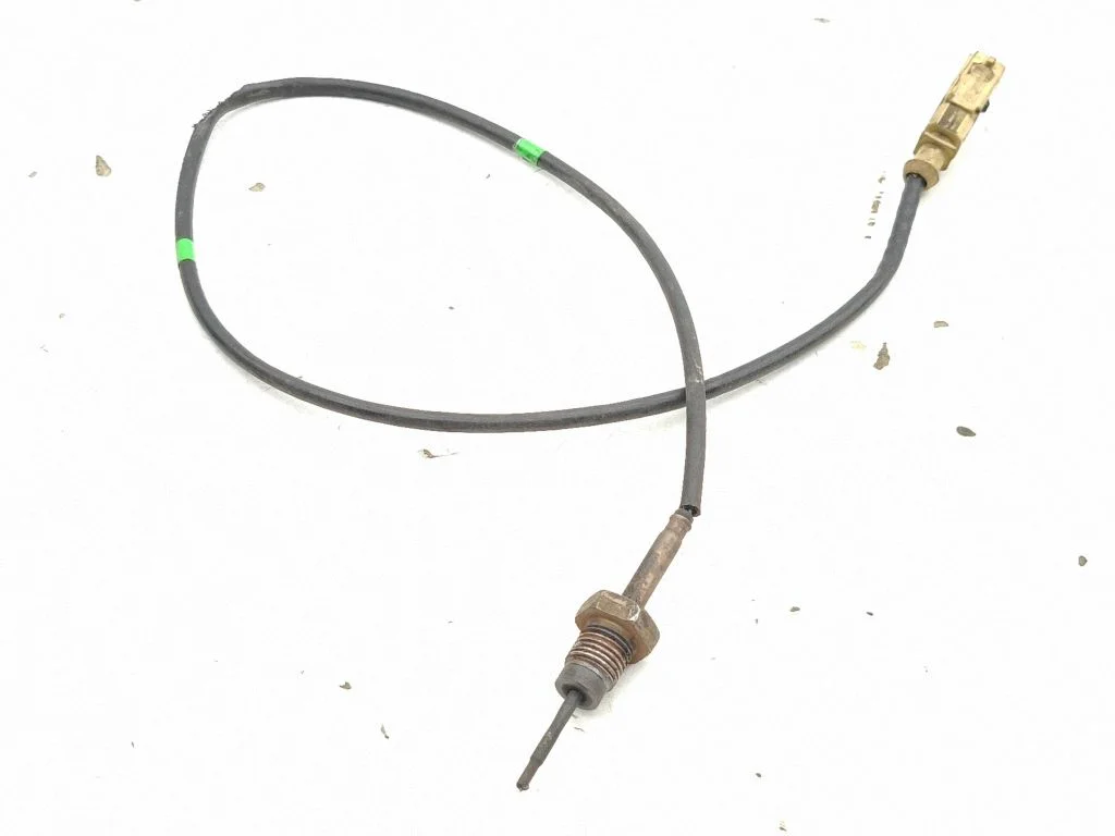 Czujnik temperatury spalin 04L906088JK
