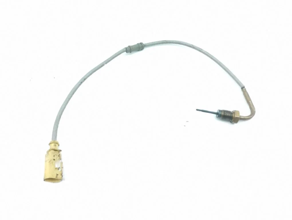 Exhaust gas temperature sensor 05E906088J