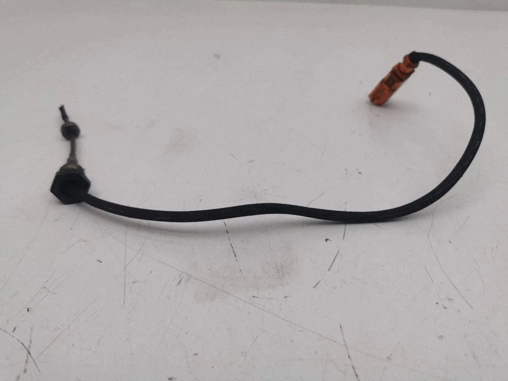 Exhaust gas temperature sensor 6X0973802