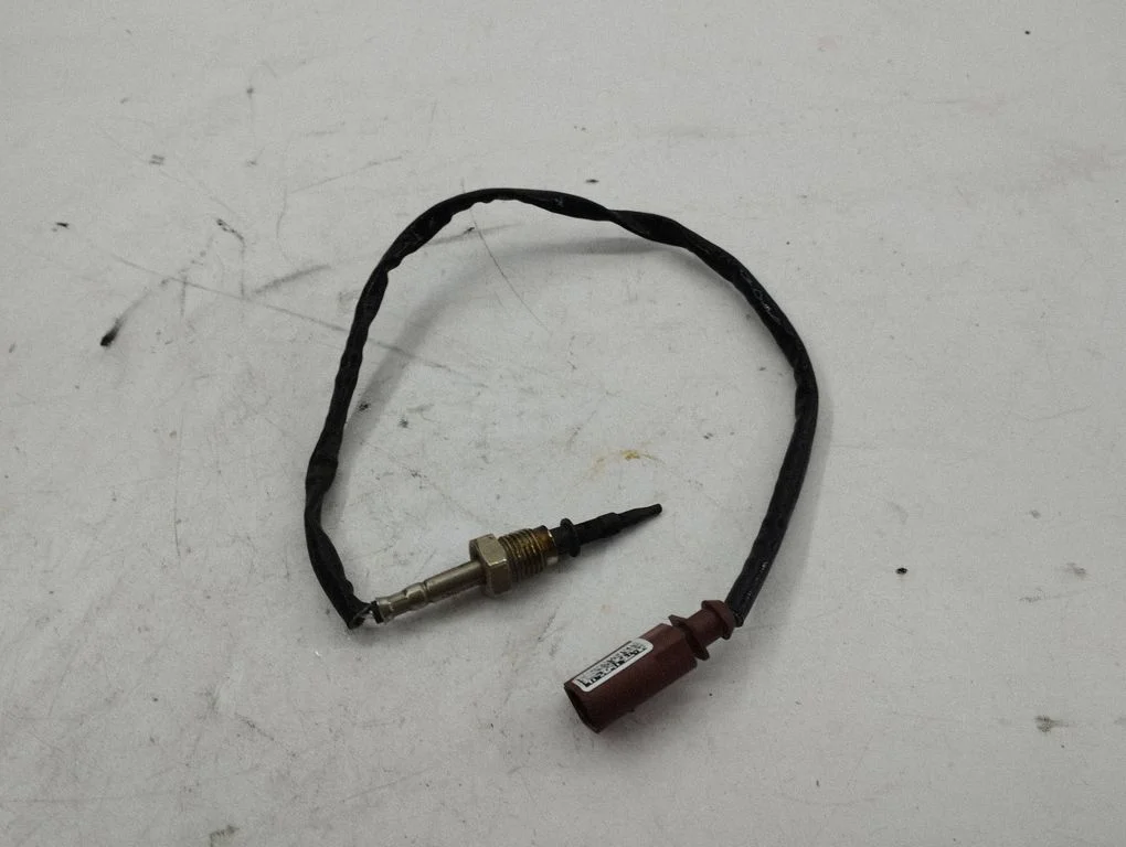 Exhaust gas temperature sensor 8w0906088r