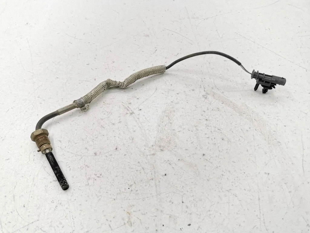Exhaust gas temperature sensor 31370468