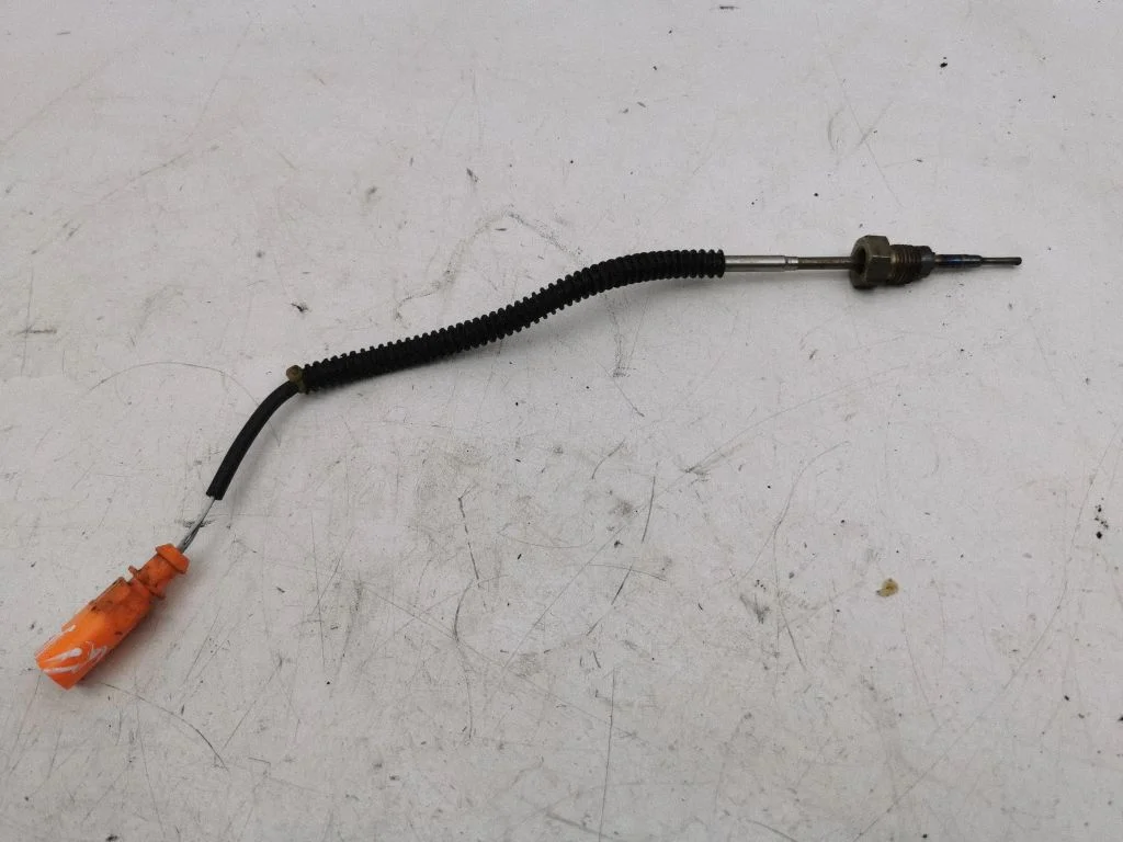 Exhaust gas temperature sensor 8K0906088A