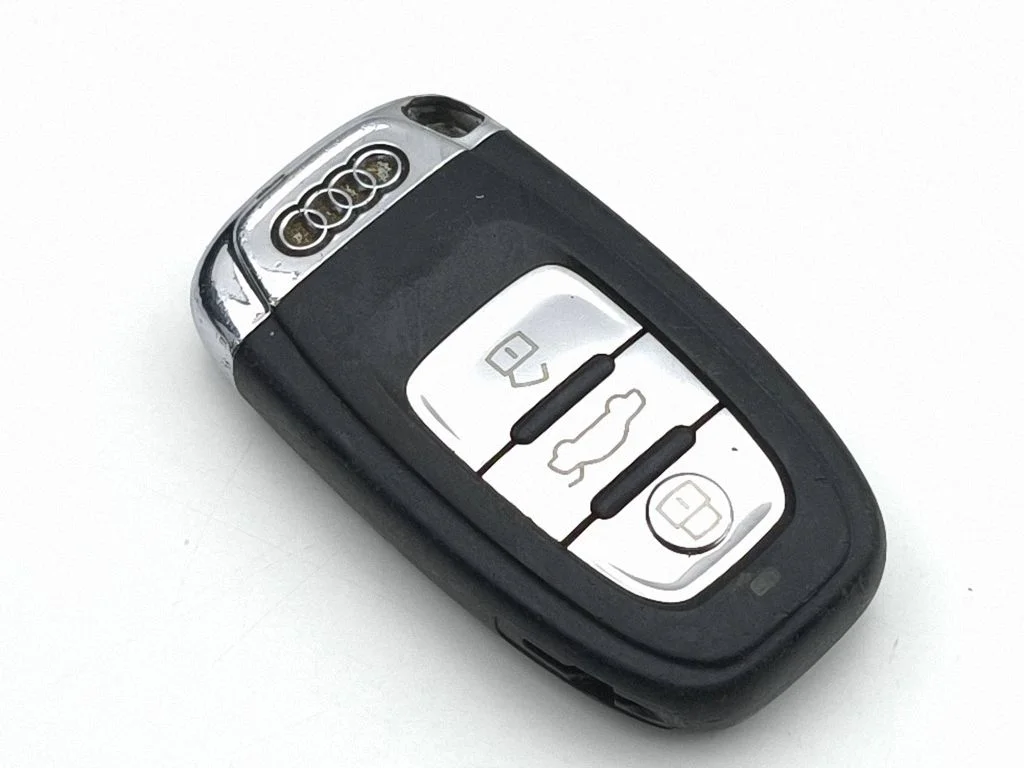 Süütevõti/kaart 8T0959754D