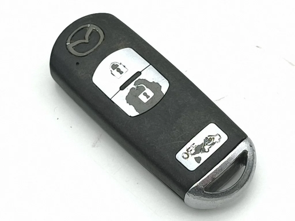 Ignition key/card 2011DJ5486