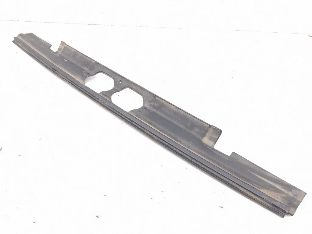 Tailgate trim CK52442252ACW