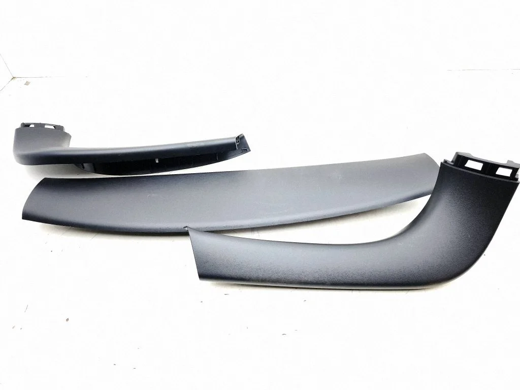 Tailgate trim – Lexus RX 450H (2016-)