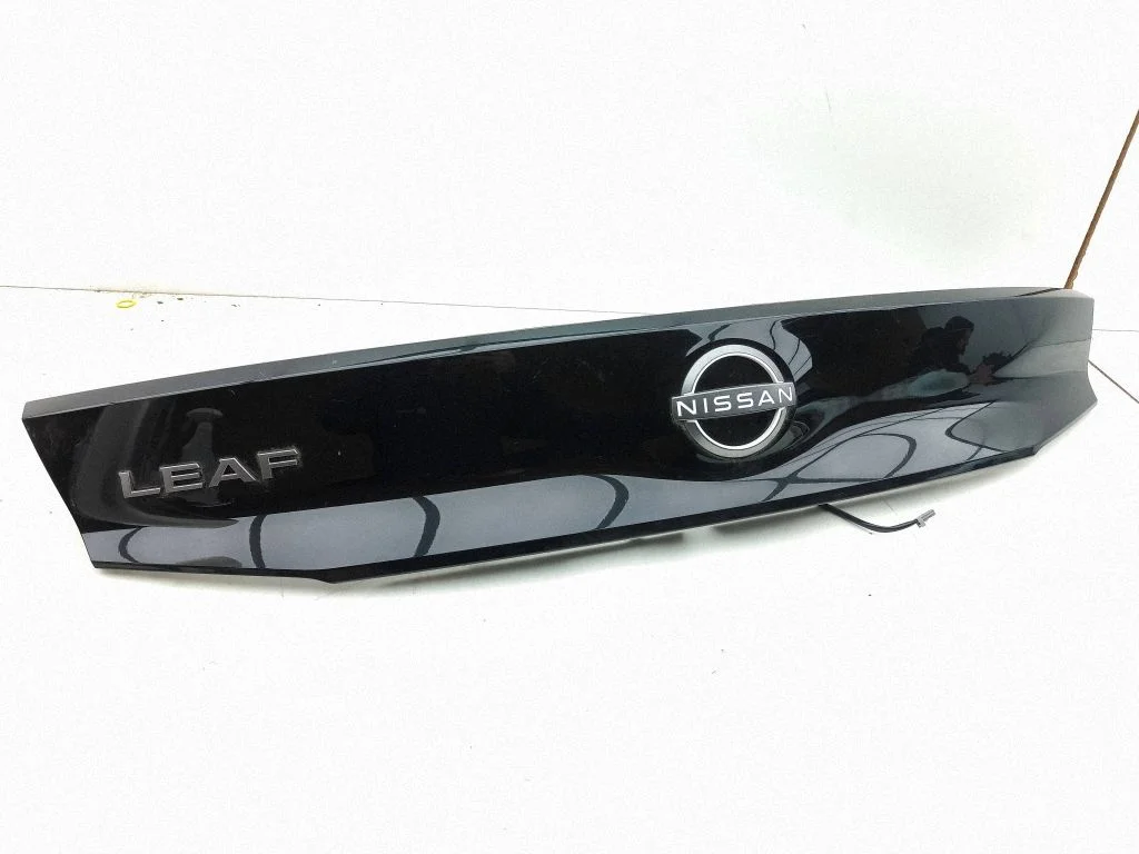 Tailgate trim 908105SH0A