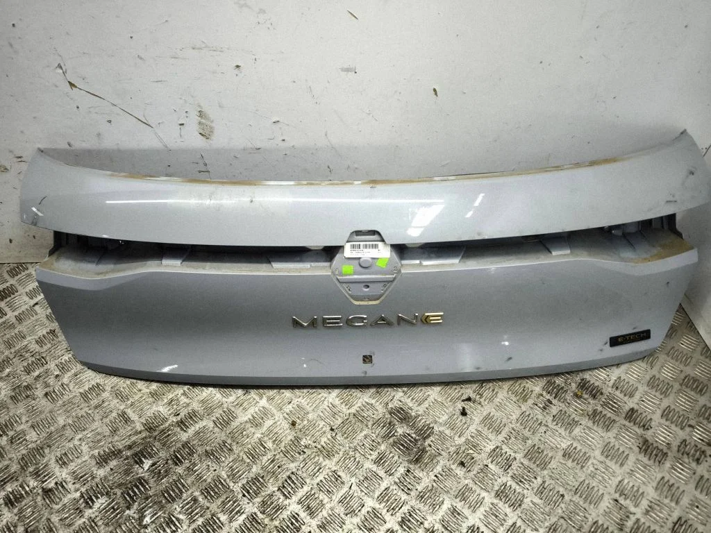 Tailgate trim 50168366 – Renault Megane IV (2016-)
