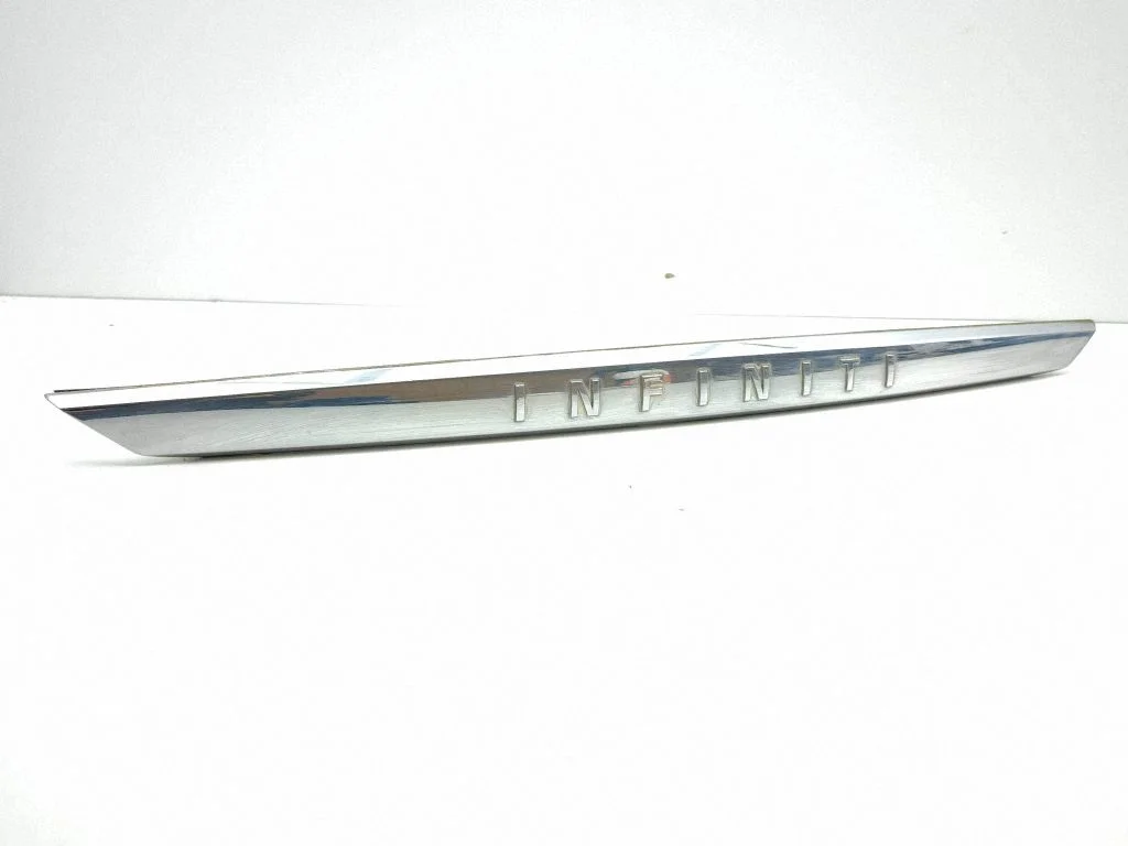 Listwa klapy bagażnika 848104GA0A