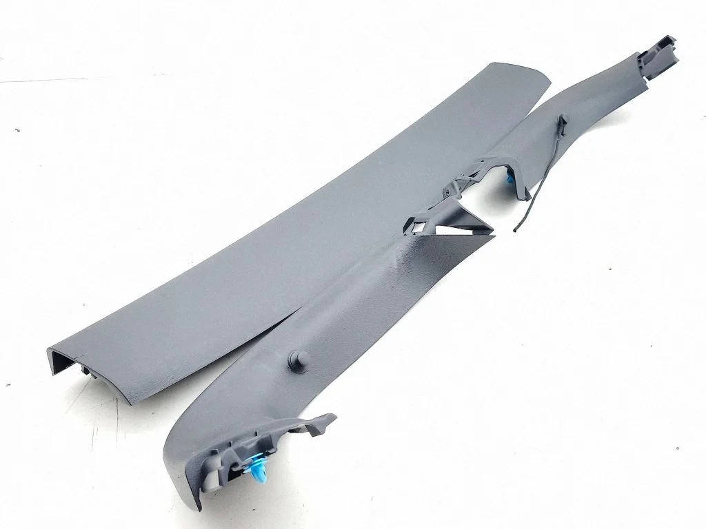 Tailgate trim 81740J9000