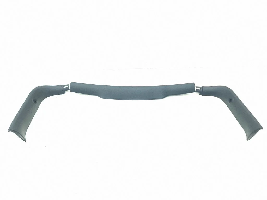 Tailgate trim 7302706