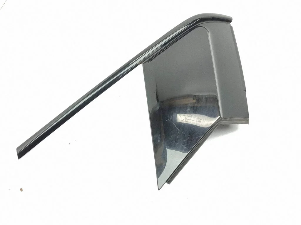Listwa klapy bagażnika BJ3229148AD