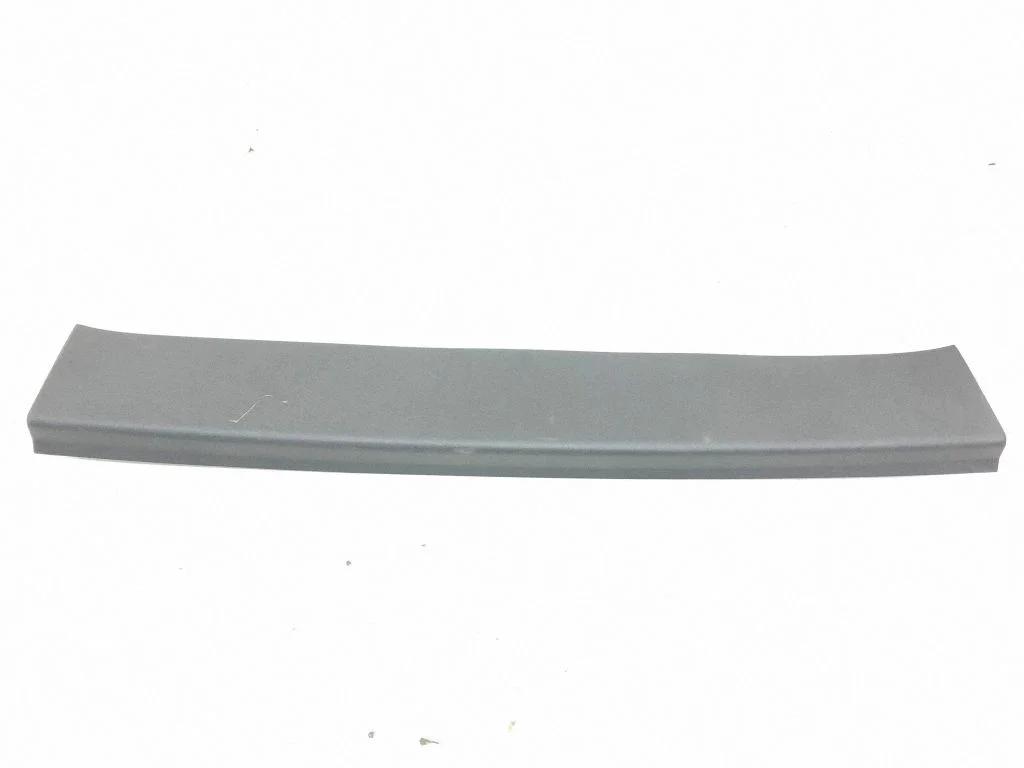 Tailgate trim 10A867617