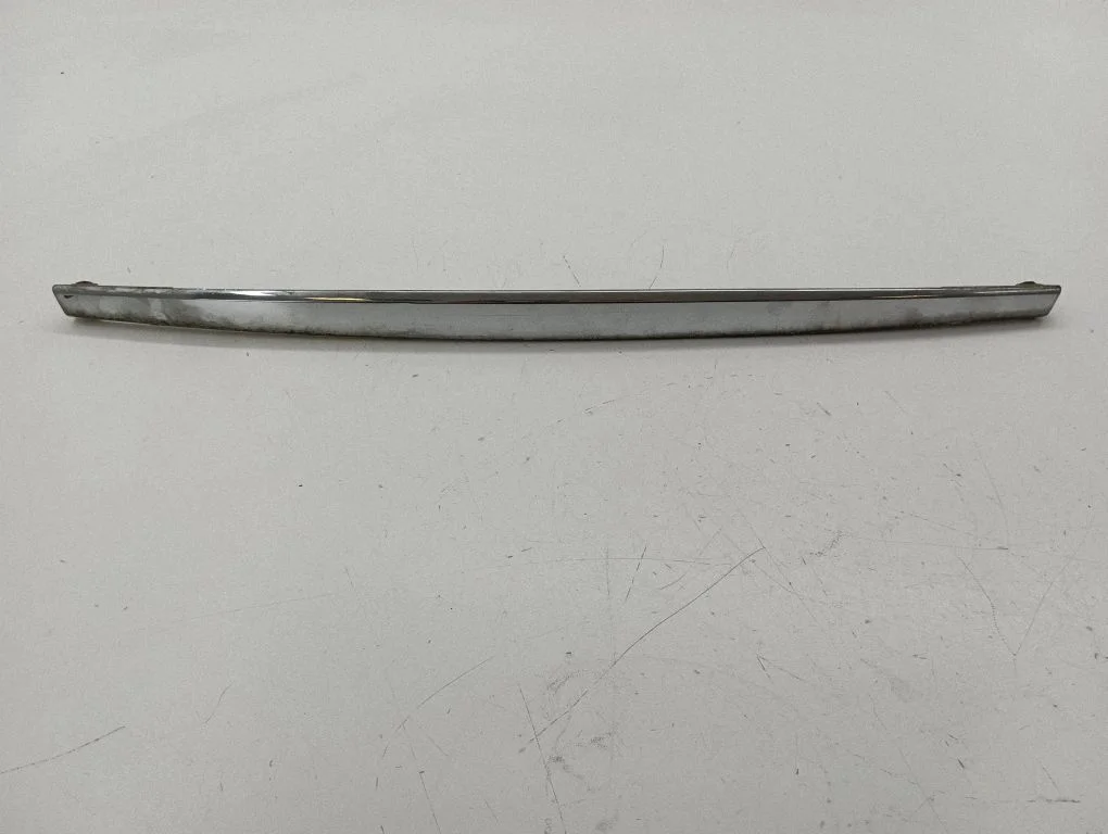 Tailgate trim 90816CG000