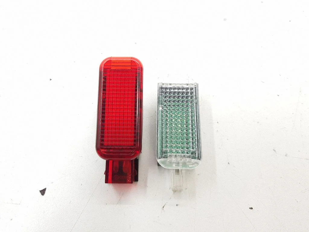 Front door interior light – Audi A7 S7 4G (2011-2017)