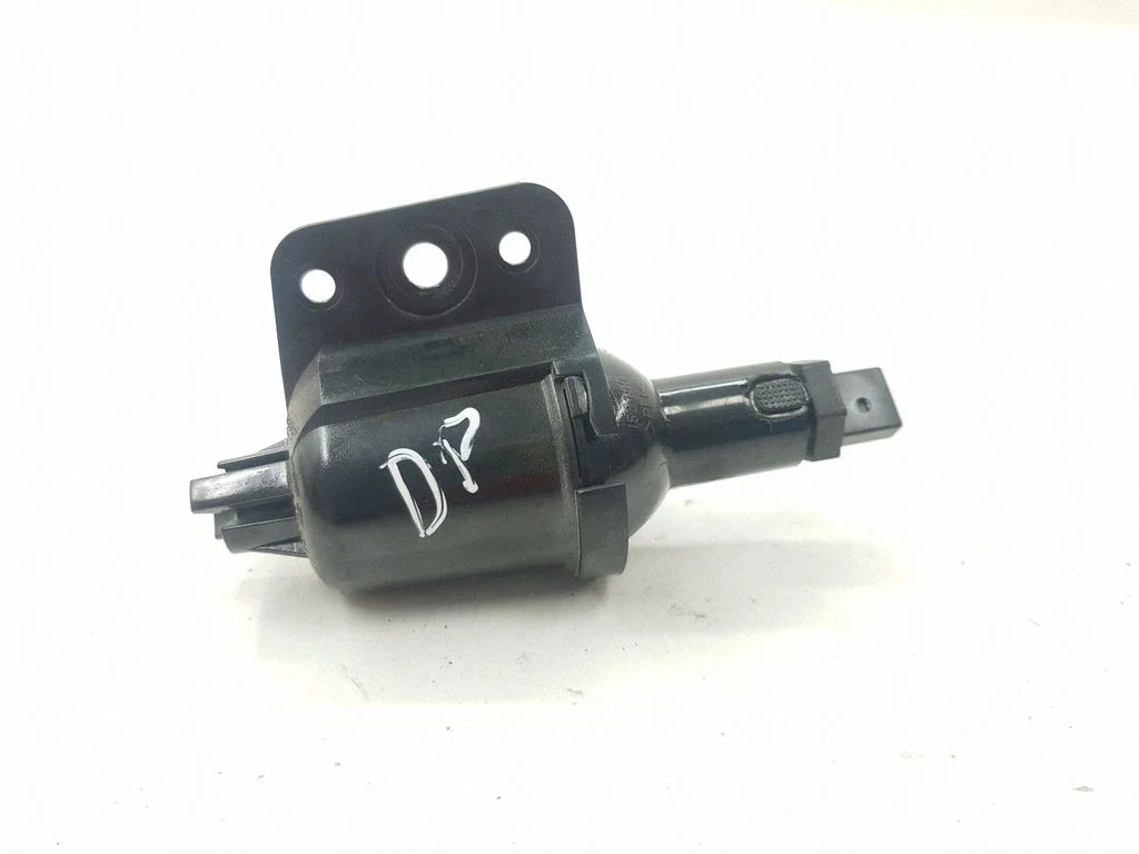 Front door interior light – BMW 7 Series E65 E66 (2001-2008)