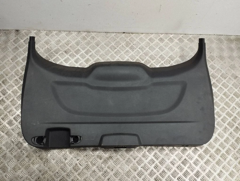 Tailgate trim CV44S42906
