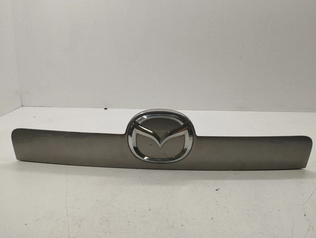 Tailgate trim EG2150811