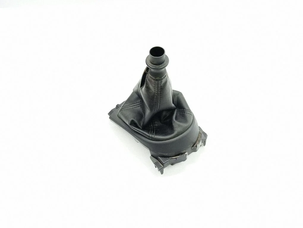 Gear lever shifter trim leather/knob 8015A009ZZ