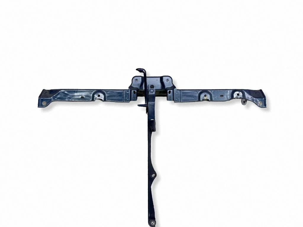 Top upper radiator support slam panel