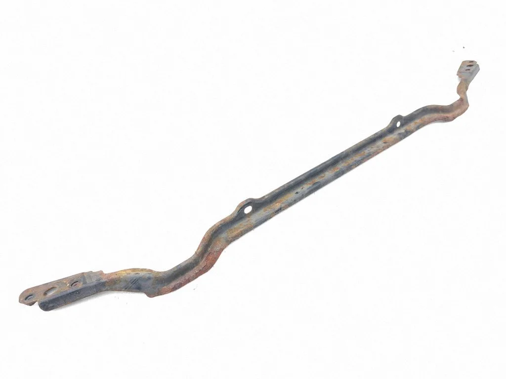 Top upper radiator support slam panel