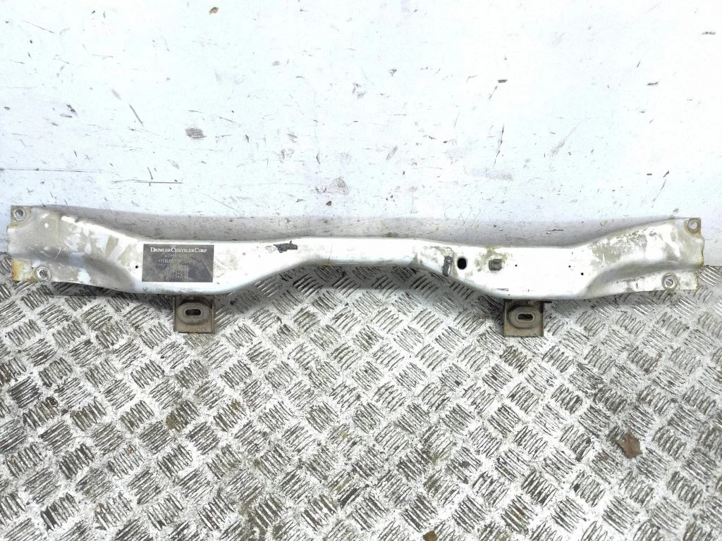 Top upper radiator support slam panel