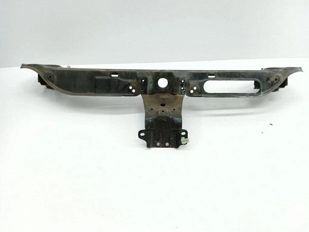 Top upper radiator support slam panel