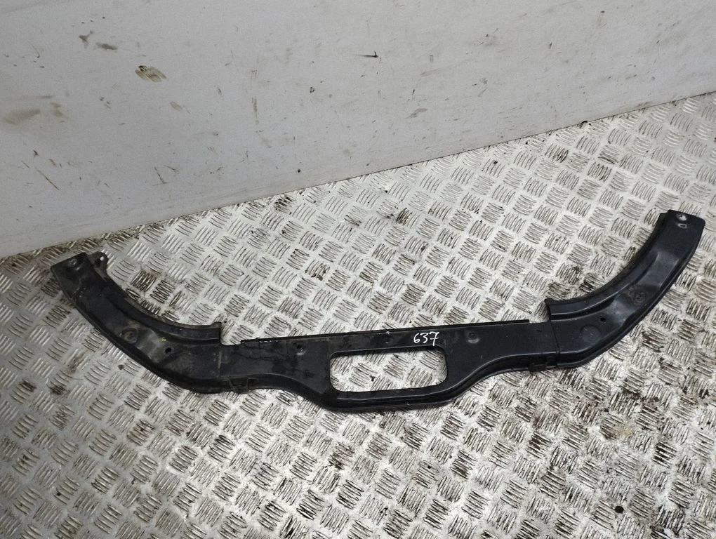 Radiatoru paneļa augšējā daļa