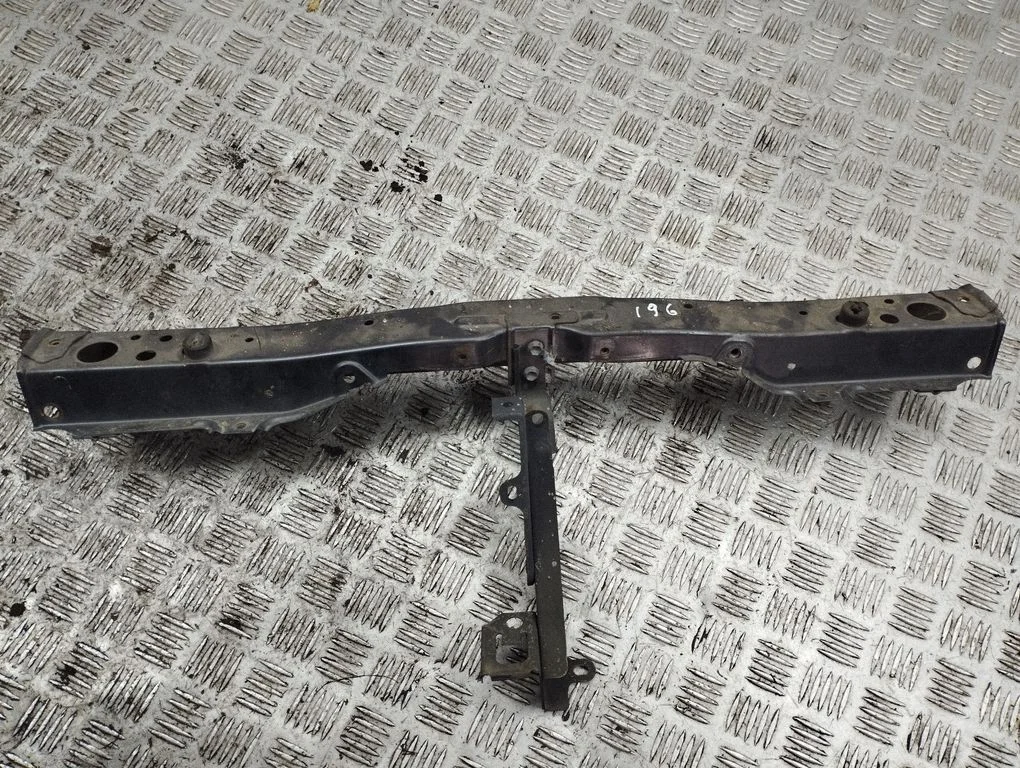 Top upper radiator support slam panel