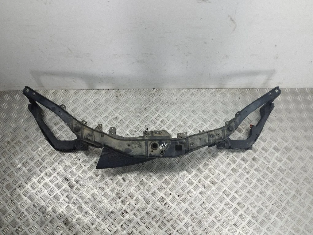 Top upper radiator support slam panel