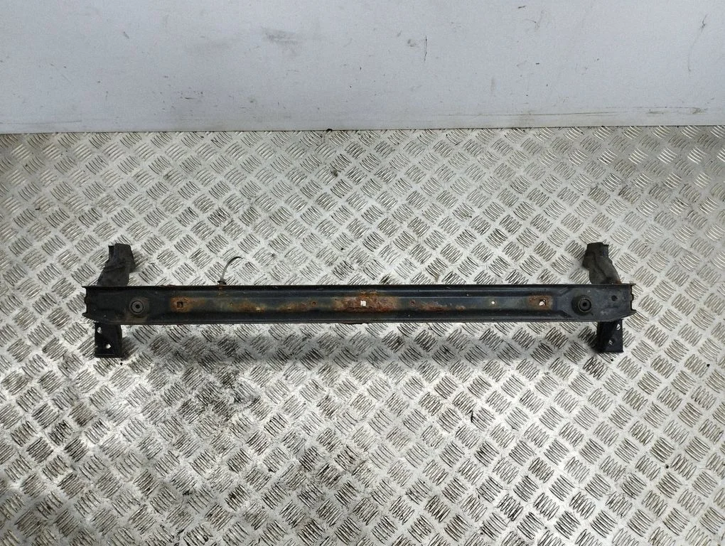 Bottom radiator support slam panel