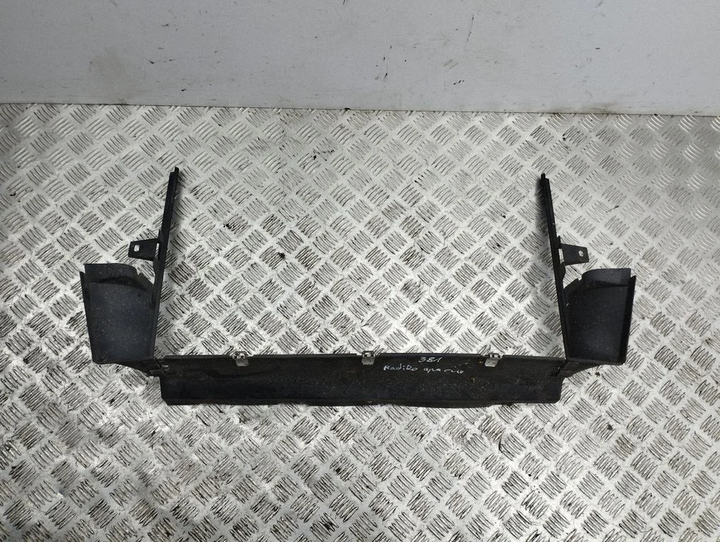 Bottom radiator support slam panel