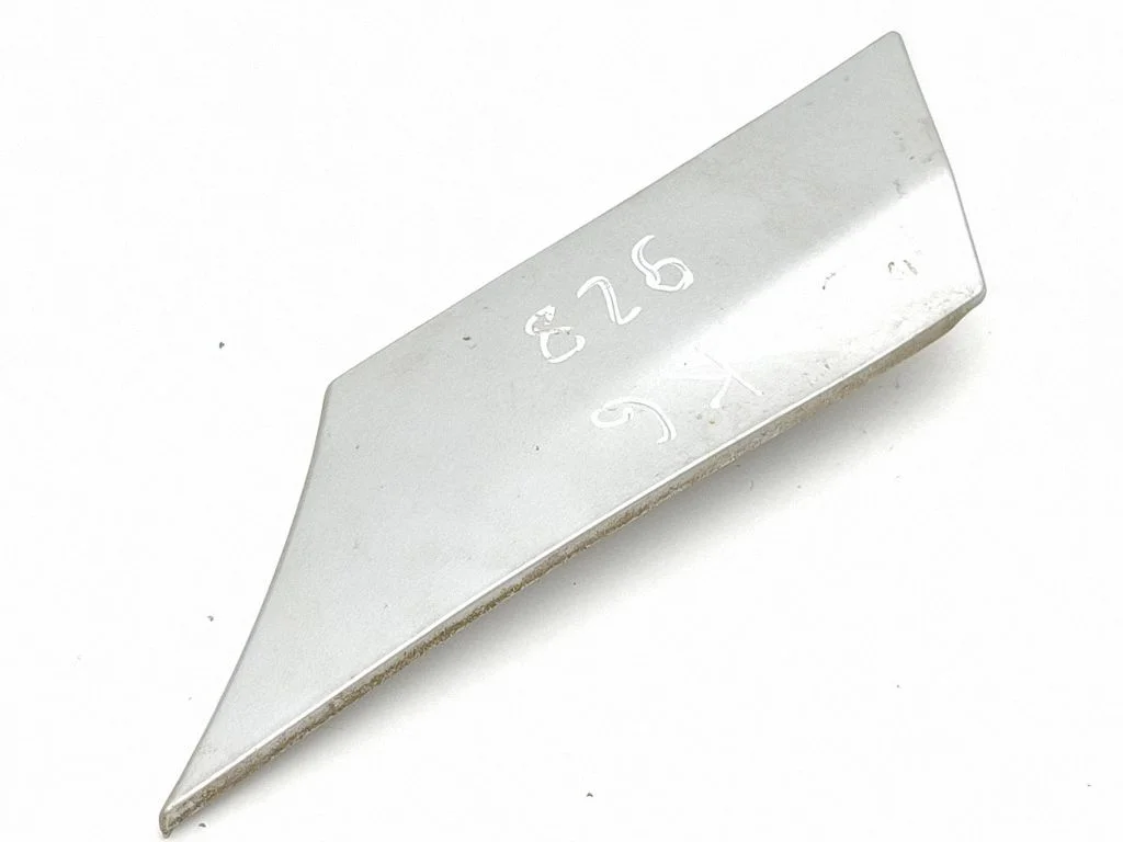 Poritiiva iluliist (molding) A1696983162