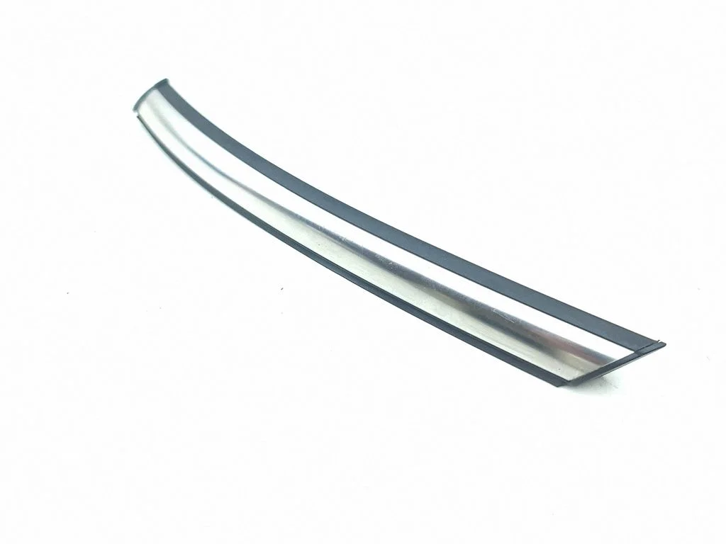 Fender trim (molding) 7300595
