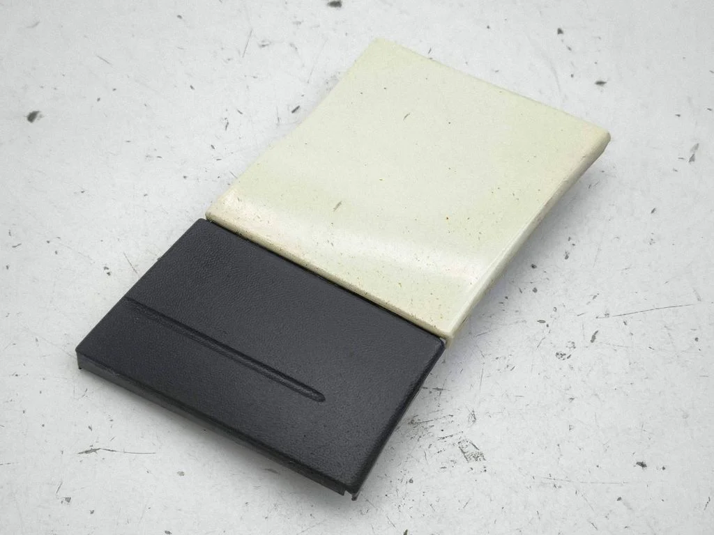 Spārna apdare (moldings) 7P5854960C